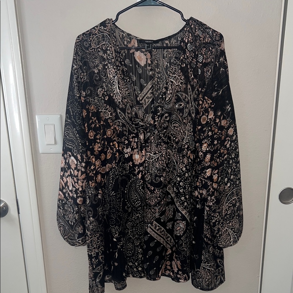 Forever 21 Black and Pink Paisley Dress
